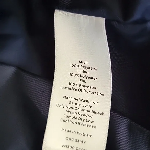 Talbots quilted jacket.  Navy paisley.  Size XS.  Gorgeous! - Picture 8 of 8